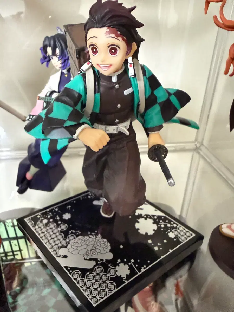 thumbnail-1